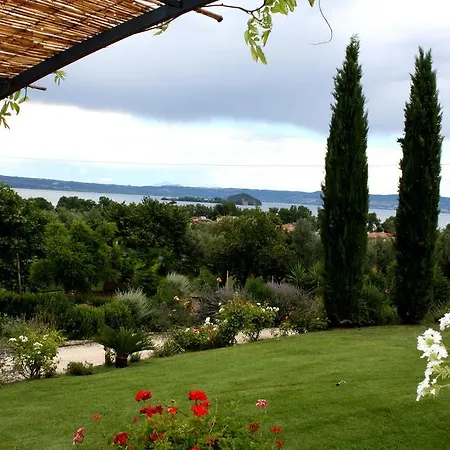 مزرعة للإقامة Agriturismo Santa Maria